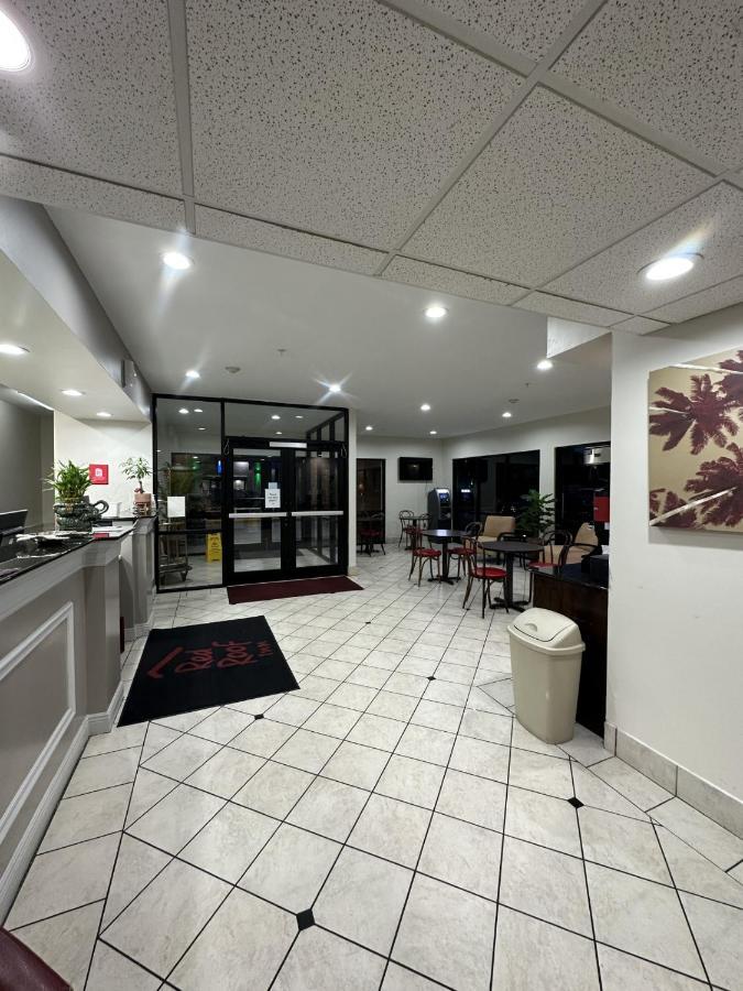 Red Roof Inn & Suites Biloxi - Ocean Springs Extérieur photo