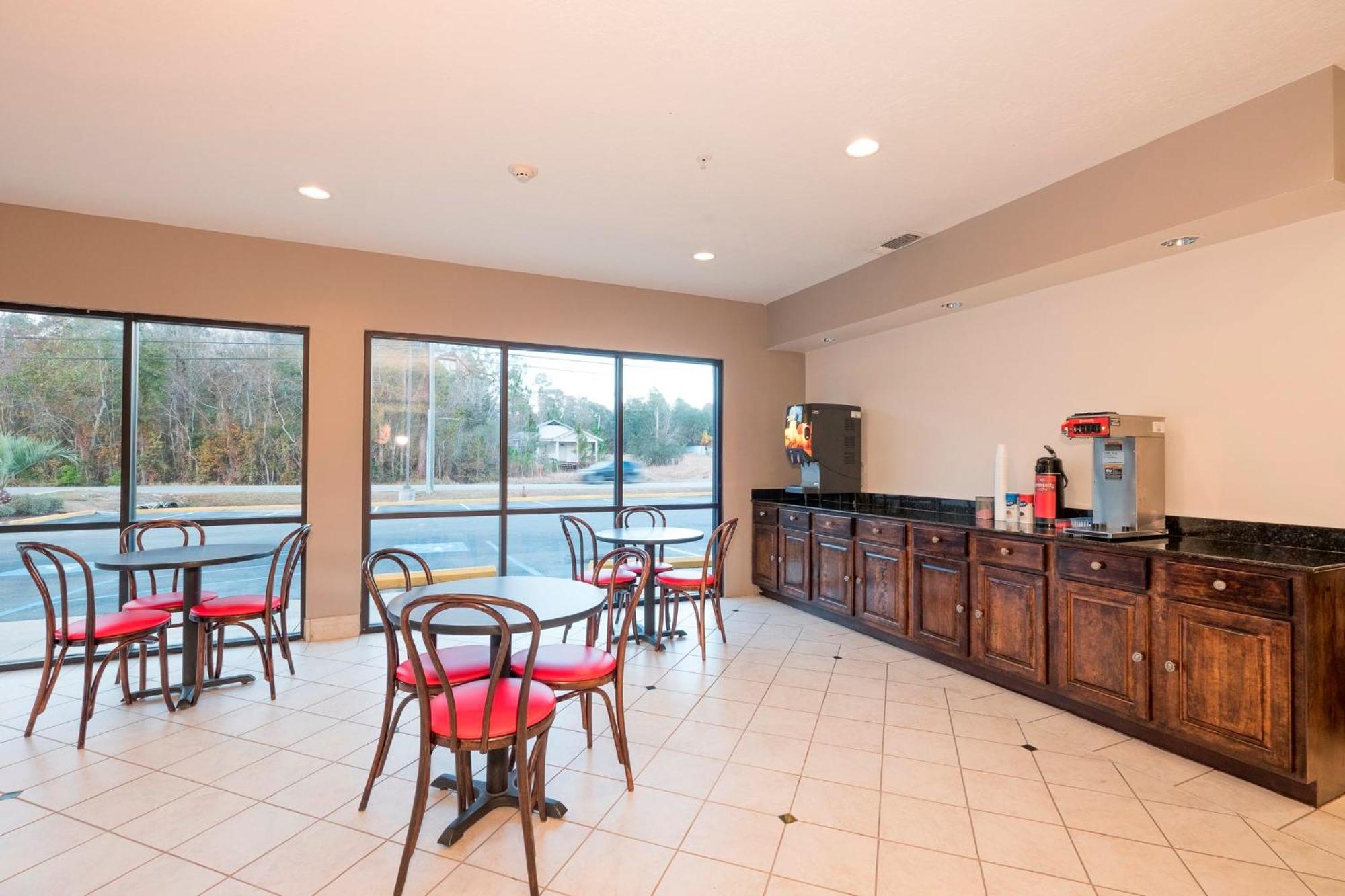 Red Roof Inn & Suites Biloxi - Ocean Springs Extérieur photo
