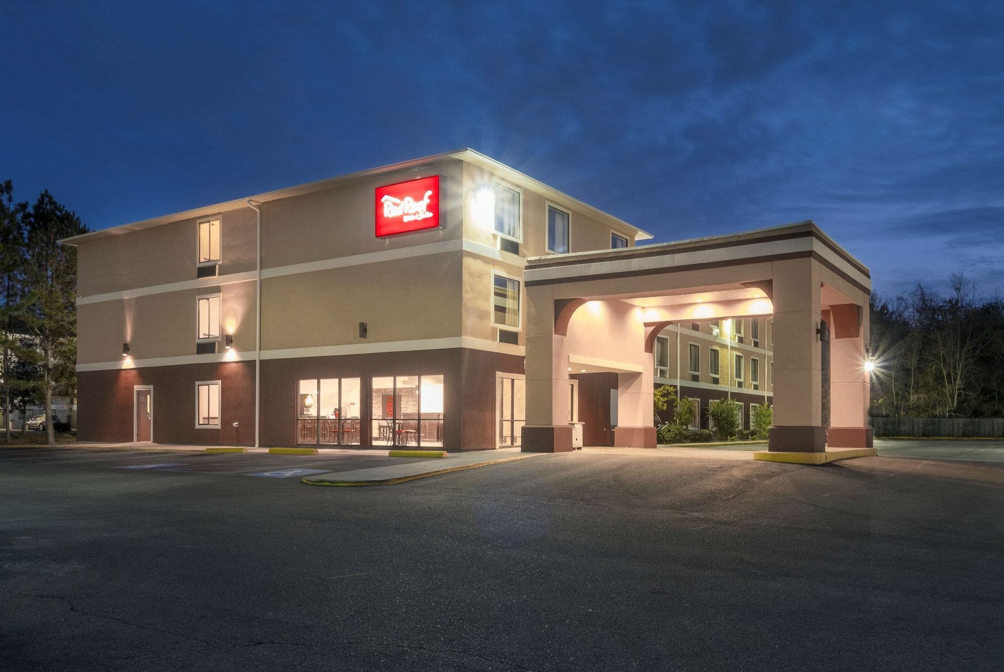 Red Roof Inn & Suites Biloxi - Ocean Springs Extérieur photo