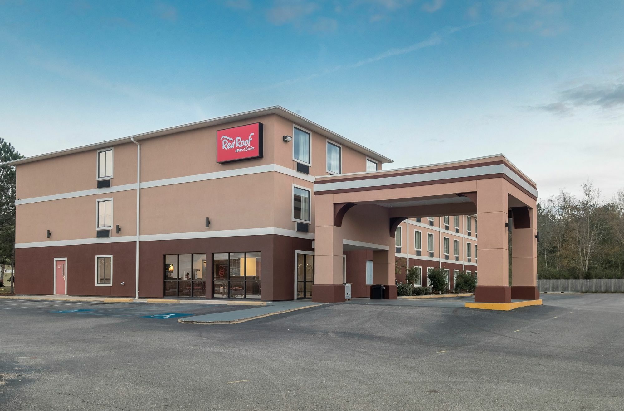 Red Roof Inn & Suites Biloxi - Ocean Springs Extérieur photo